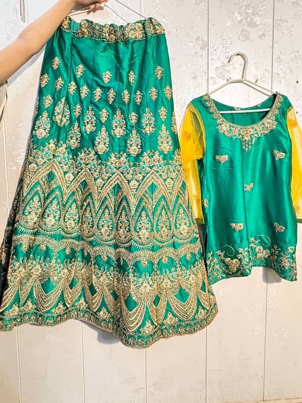 Green lehanga choli smal to medium size 0