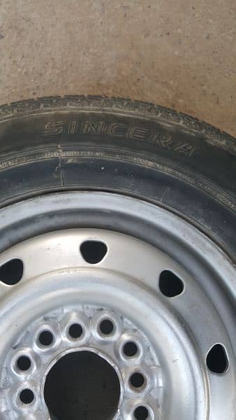 Sincera tubeless tyre size 13 for sell 5