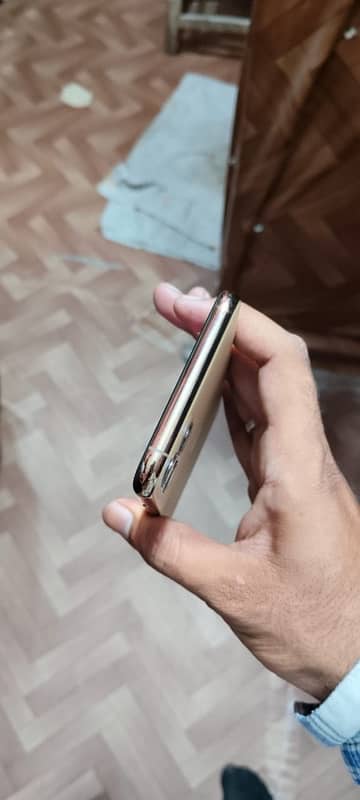 iphone 11pro max PTA approved 4