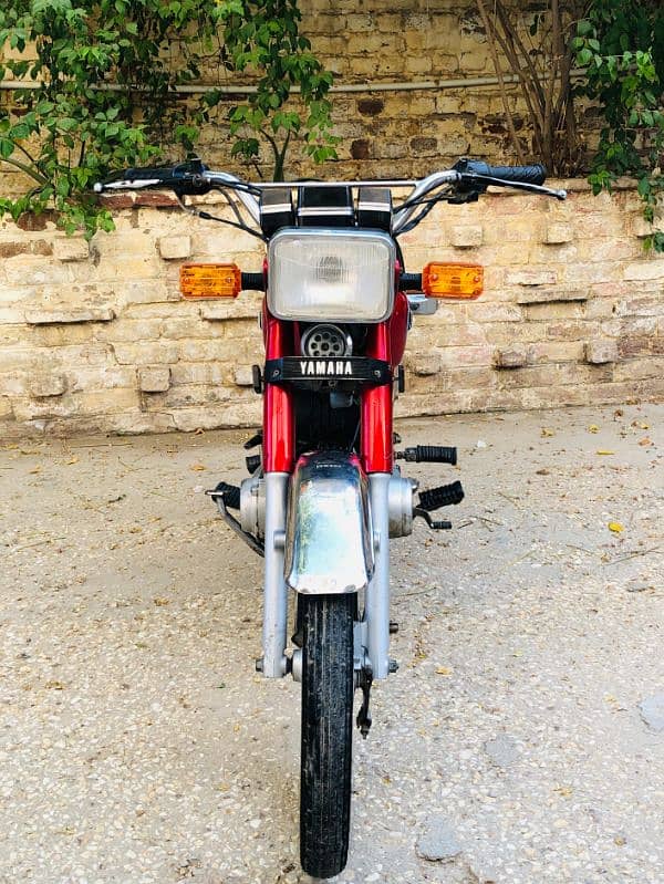 Yamaha 100 in Good condition 7