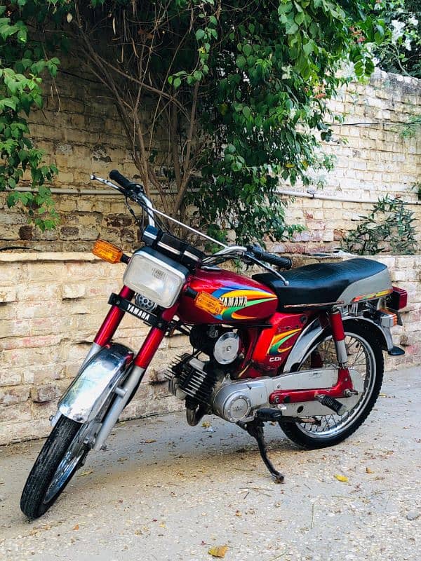 Yamaha 100 in Good condition 8