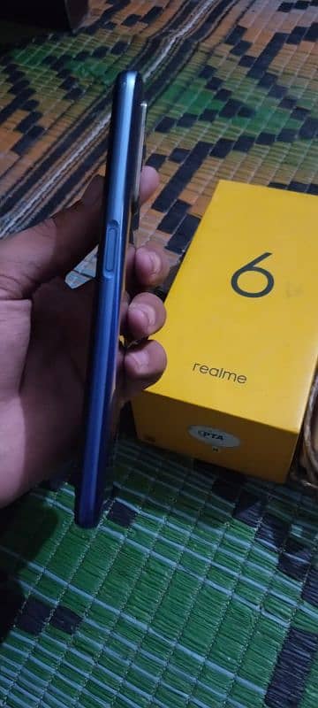 Realme 6 full box 5