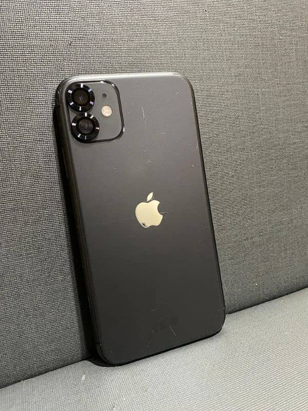 iPhone 11 (64 GB Non Pta) 1