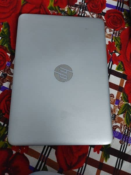 HP i7-6600U 2