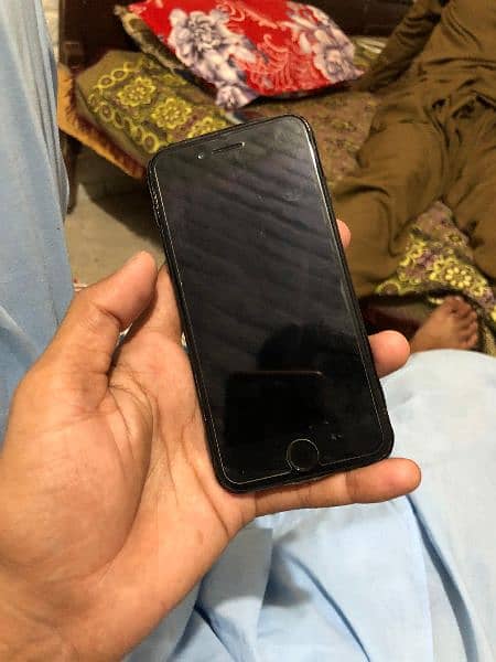 I phone 7 non PTA 128gb 3