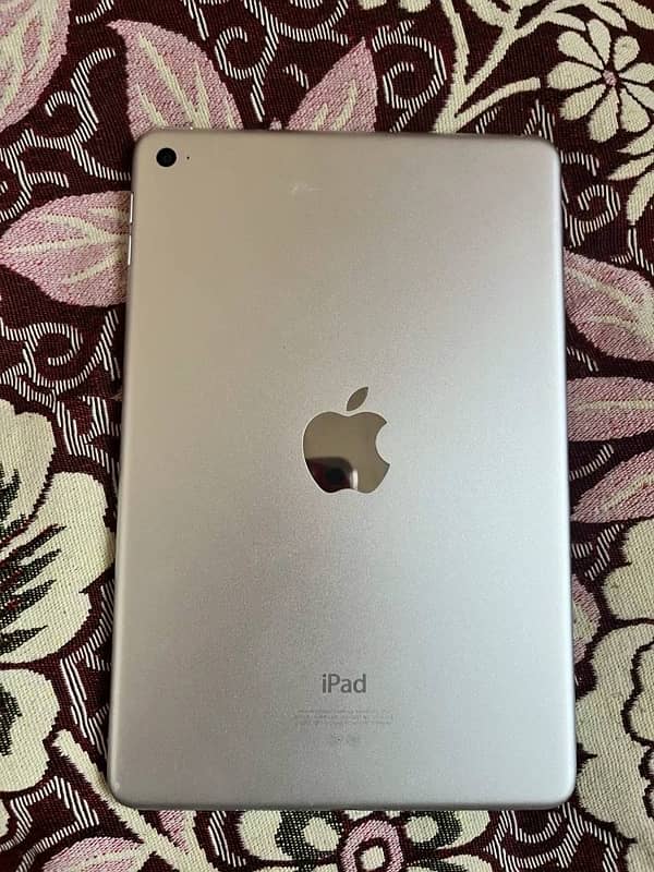 99 new iPad mini4 128gb for sale 1