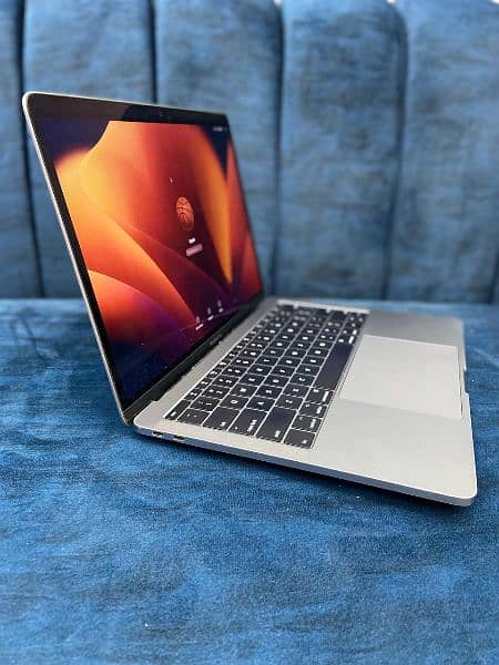 MacBook pro 2017 9