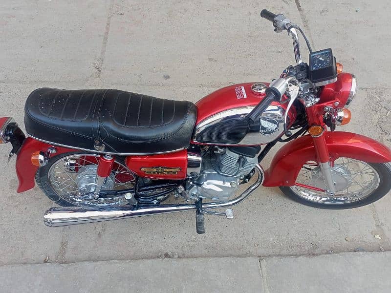 Honda 200 road master red colour full karak bike 1