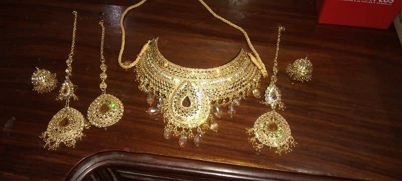 jewelery set. 1