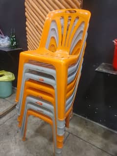 shops chairs / plastic chairs