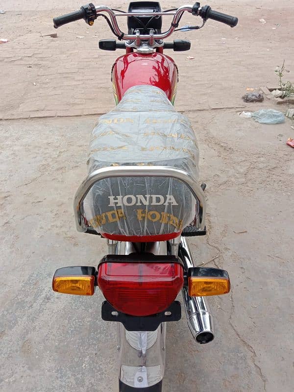 Honda CD 70 2023 model 9