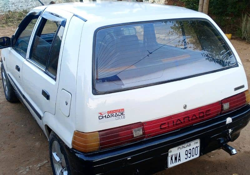 Daihatsu Charade 1988 4