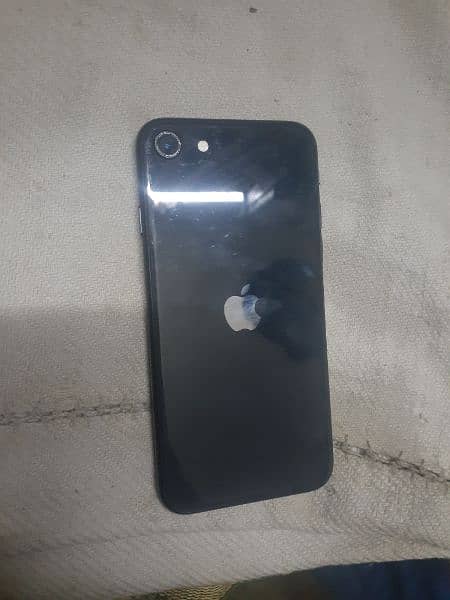 iphone se2020 iclode lock new condition all ok pta exchange posibal 6