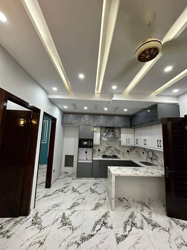 BRAND NEW SINGLE STOREY HOUSE FOR SALE VIP LOCATION 11