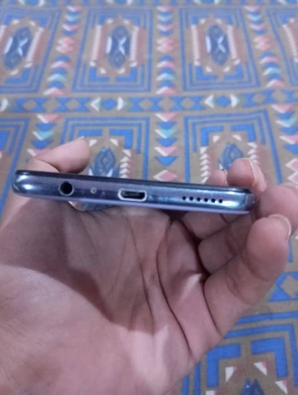 Vivo S1 4 128 GB 10 by 10 Condition 3