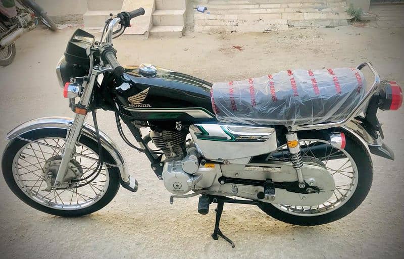 CG 125 Model 2023 serial 15 special edition registered Hyderabad 2