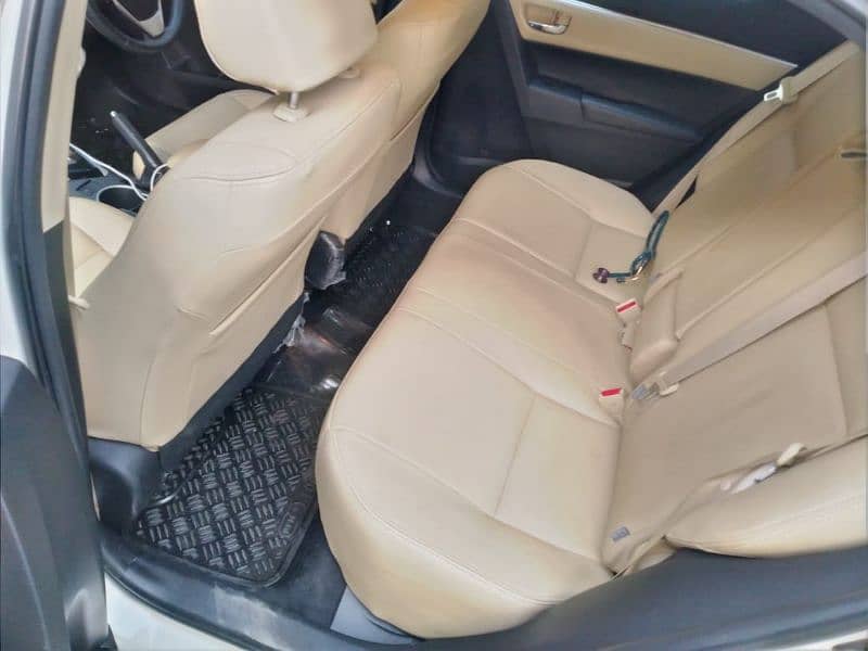 Toyota Altis Grande CVT 2018 14