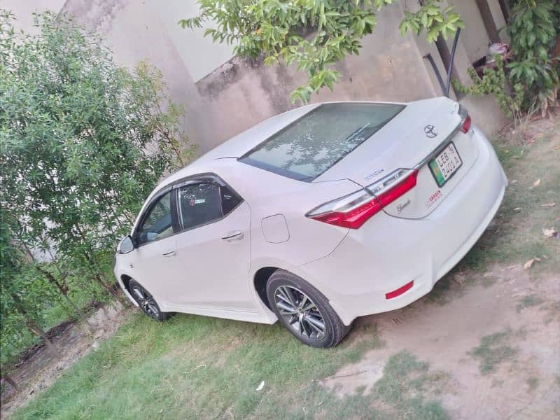 Toyota Altis Grande CVT 2018 15