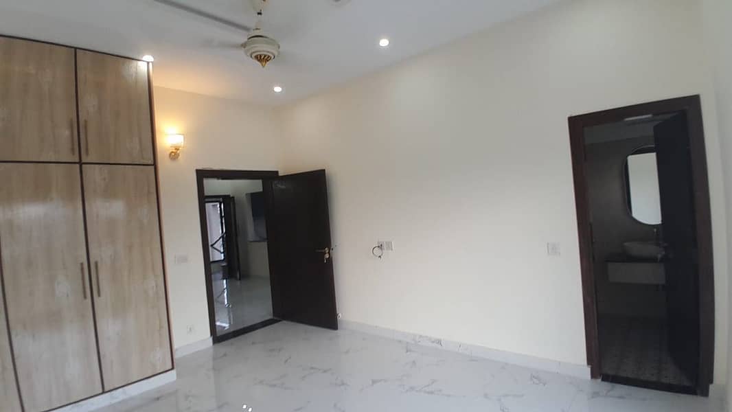 BRAND NEW HOUSE OF 8 MARLA AVAILABLE FOR RENT IN PHASE || BAHRIA ORCHARD LAHORE 10