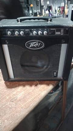 Electric guitar amplifier