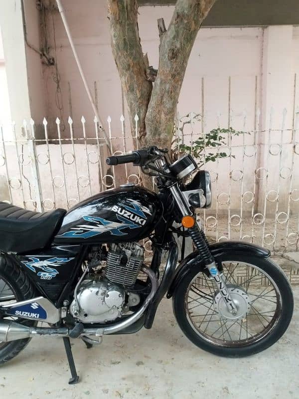 Suzuki gs  150 2011 model 3