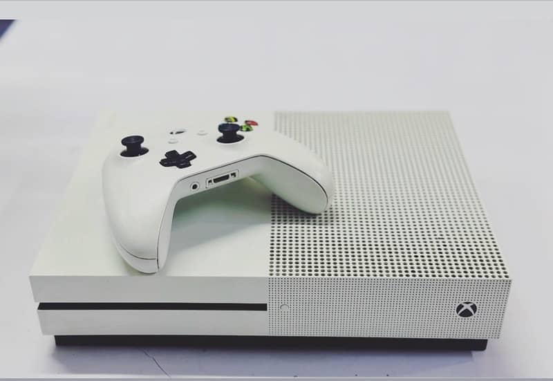 X BOX ONE S 1TB 1