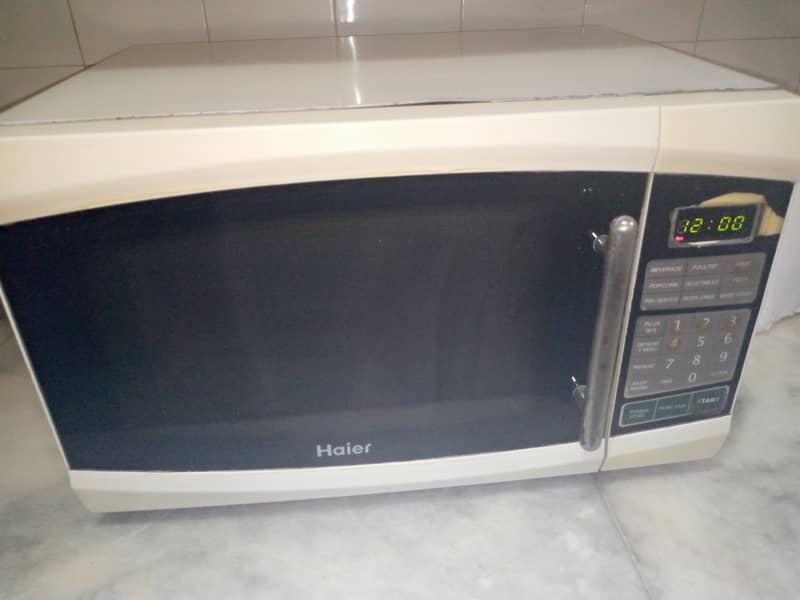 Microwave oven goog condition available 8