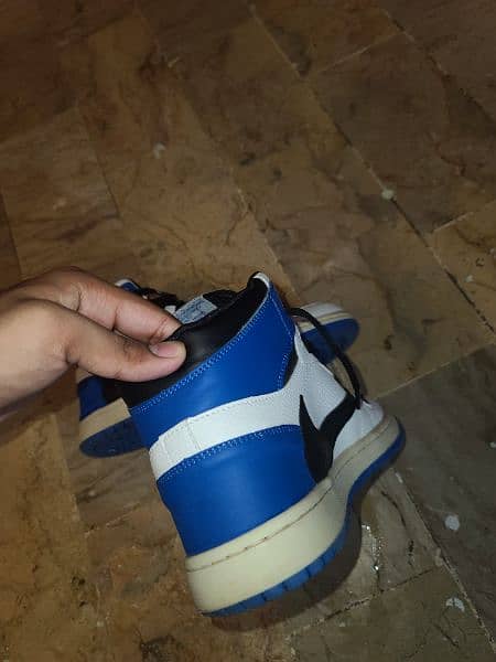 Nike Jordon 1 Retro High Blue 4