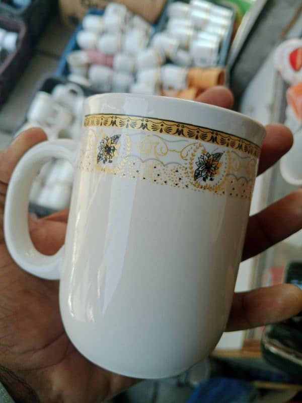 Akbar crockery cup and mugs ka rate hole sale 100 ka or 80 ka 3