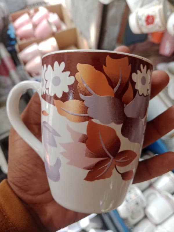 Akbar crockery cup and mugs ka rate hole sale 100 ka or 80 ka 9