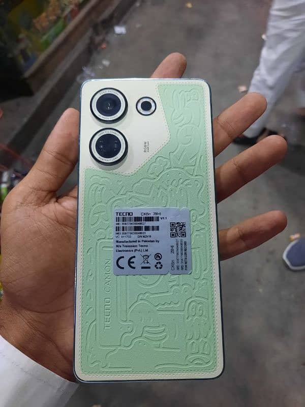 TECNO CAMON 20 8+8/256 GB 0