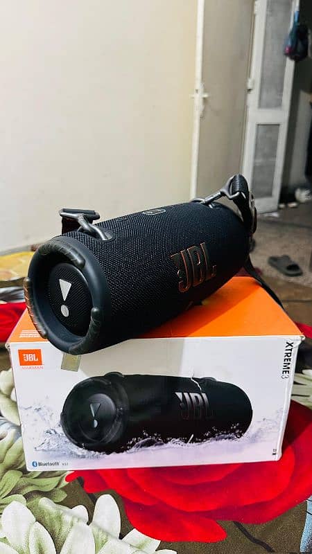 JBL Xtreme 3 with Full Box 4