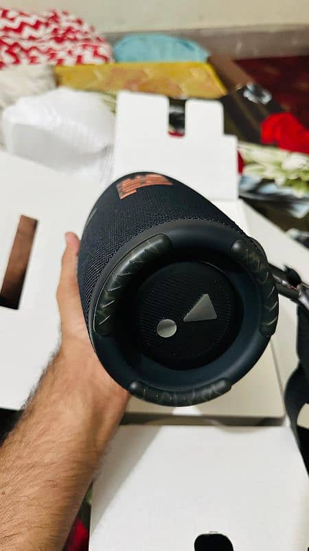 JBL Xtreme 3 with Full Box 10