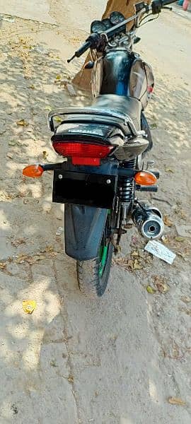 Yamaha YBR 125G SULF start 8