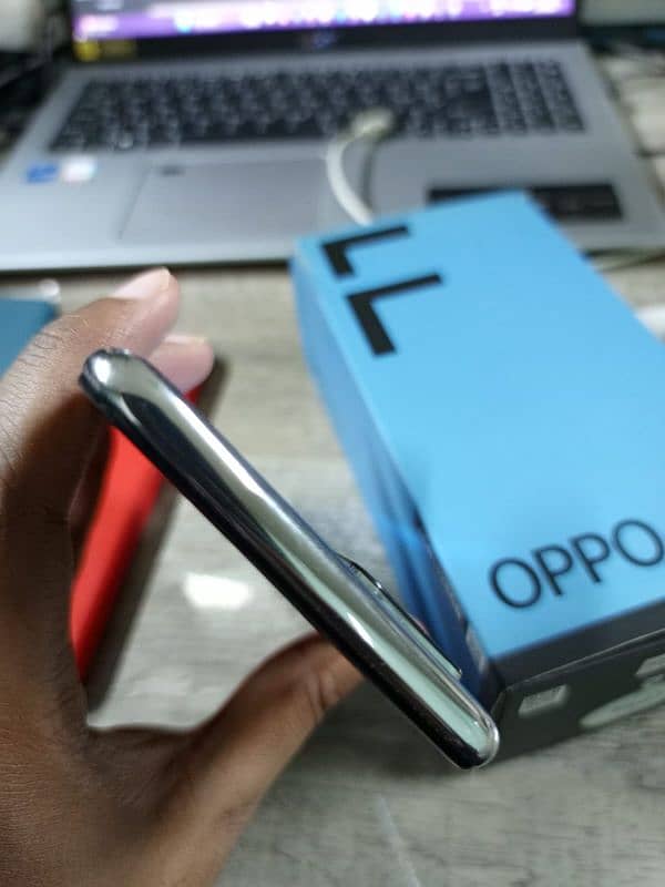 Oppo f19 6 128 lush condition 5