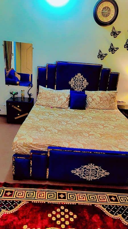 just 4 month used bed complete set 2