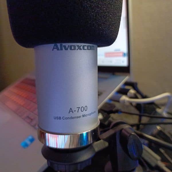 podcast microphone 1