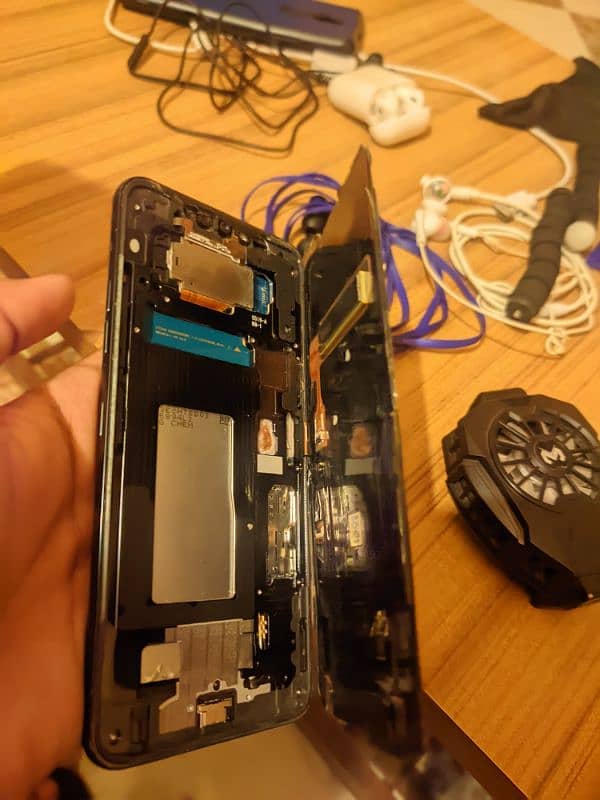 LG G8 think  parts 1