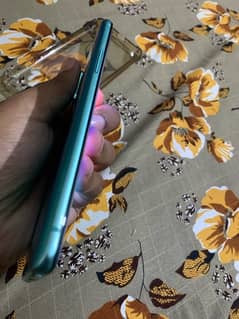 am selling oneplus 8t 12/256 dual sim 0