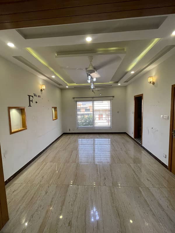 10Marla Ground Portion Is Available For Rent In D. 12 12