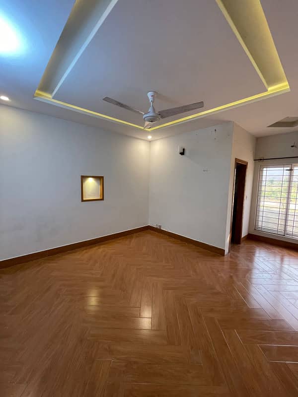 10Marla Ground Portion Is Available For Rent In D. 12 15