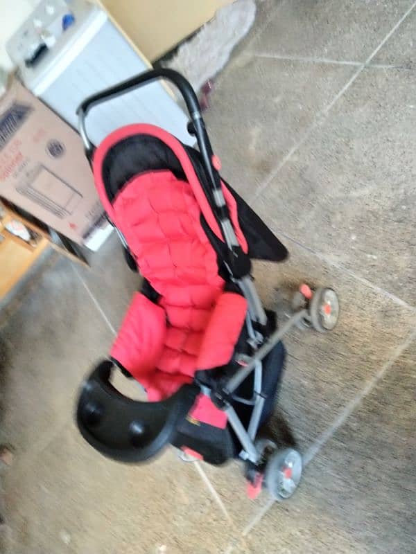 pram good condition 1