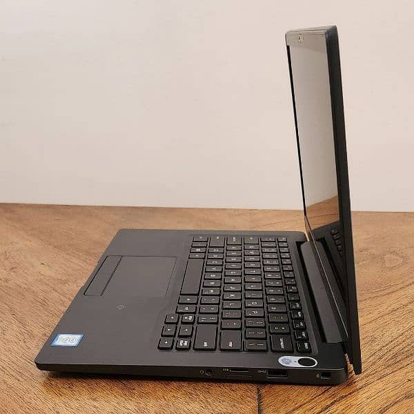 Dell 7300 Ultra Slim • Touch • i5 8th Gen • 8GB/256GB • Backlit 6