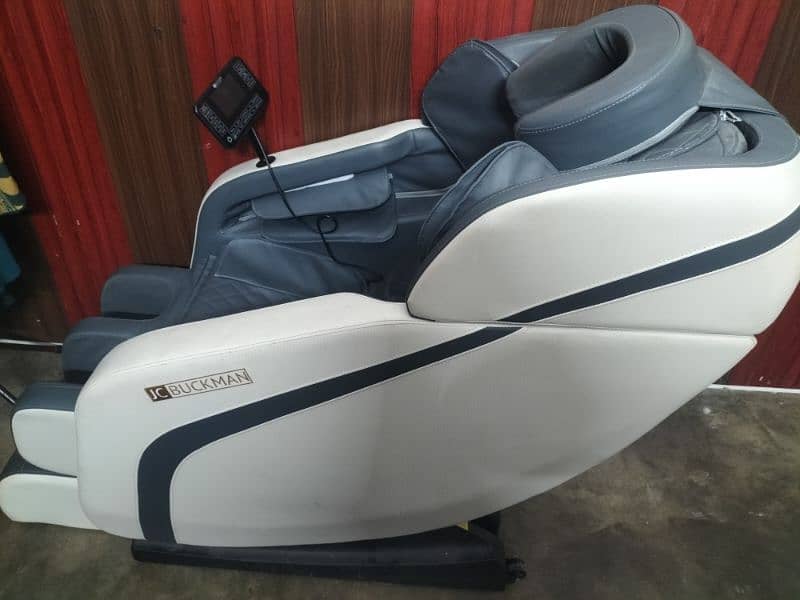 Massage Chair JC BUCKMAN 1