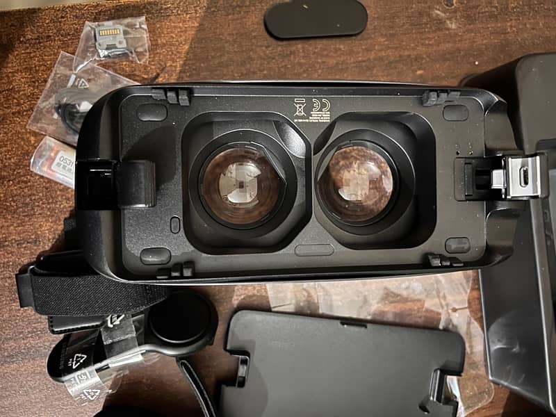 Samsung gear vr with controller Smr324 3