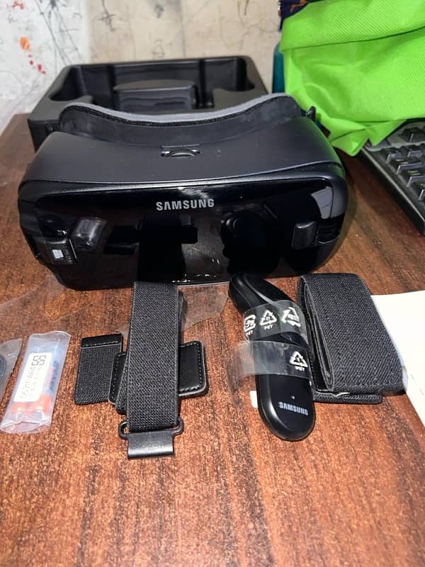 Samsung gear vr with controller Smr324 4