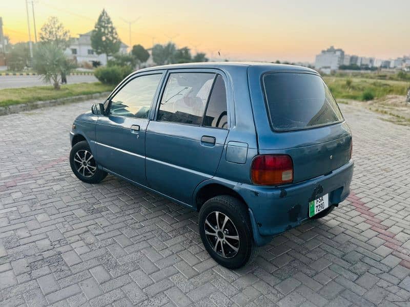 Daihatsu Cuore 2002 2