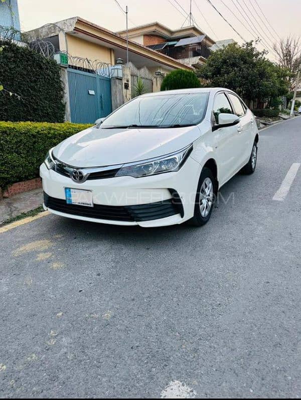 Toyota Corolla GLI 2019 Automatic 2