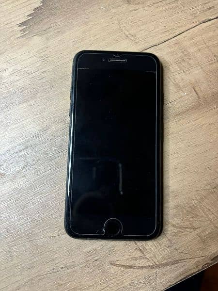 iphone 7 (32gb) (pta approved) 1