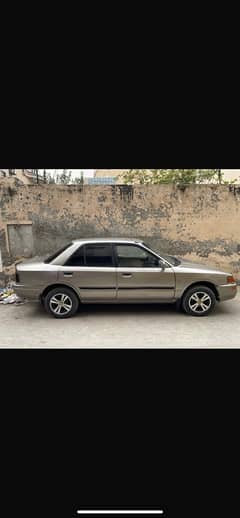 Mazda 323 1990